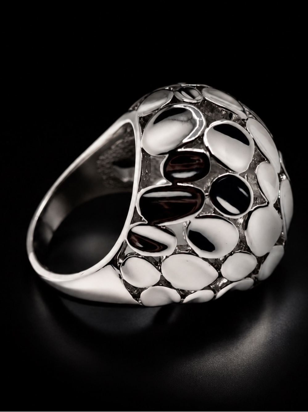 Lia Sophia Silver Tone Dome Ring Size 8 NWT Bold Statement
